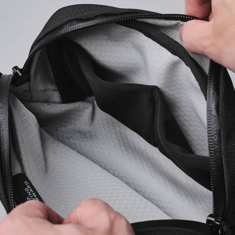 Go Sling Bag Nano - Axoflux Black - Image 5