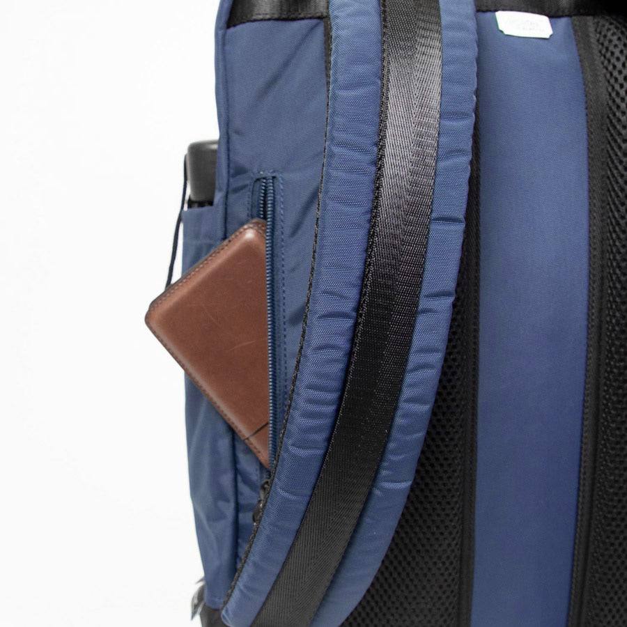 Macaroon Go Wild Series Backpack 20L - Navy & Grey - Image 7